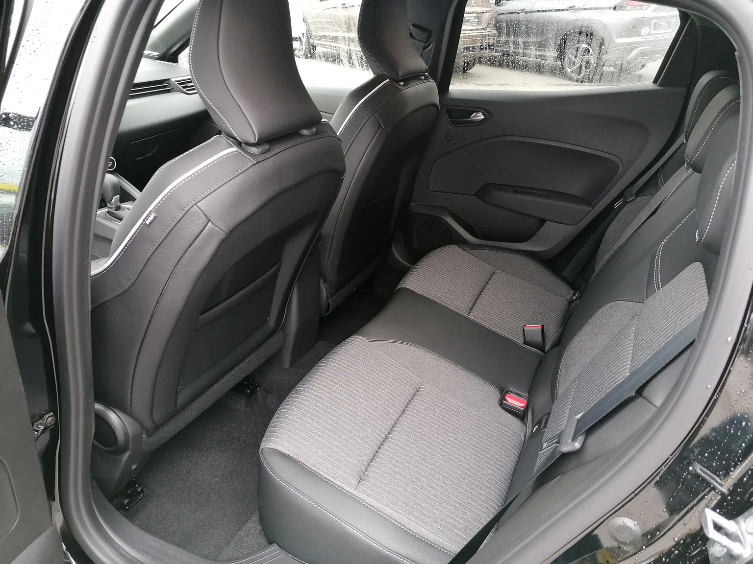 MITSUBISHI Colt 1.6 HEV Instyle Edition MY25