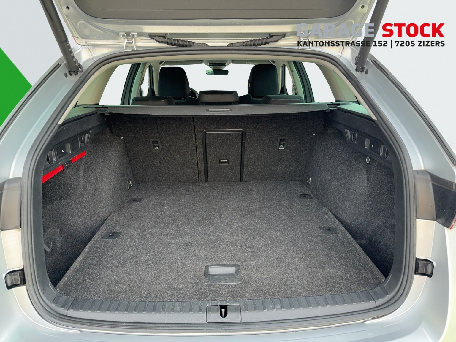 SKODA Octavia Combi 2.0 TSI Style DSG 4x4