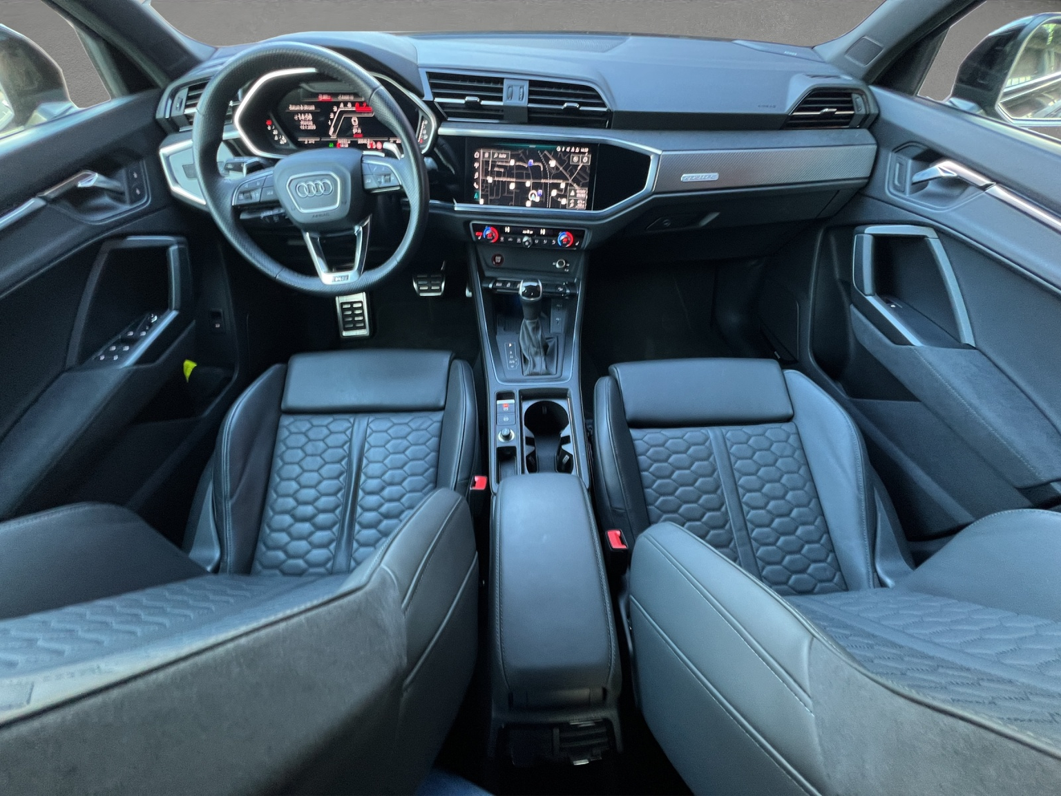 AUDI RS Q3 2.5 TFSI quattro
