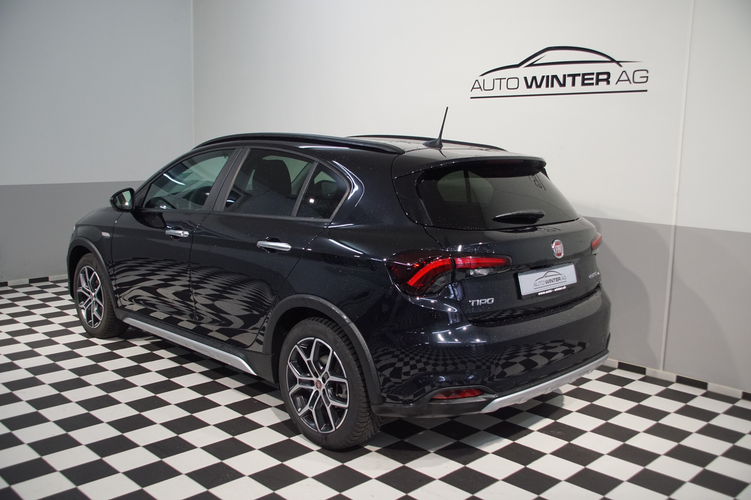 FIAT Tipo Hybrid 1.5 **Swiss Edition** Cross Automat