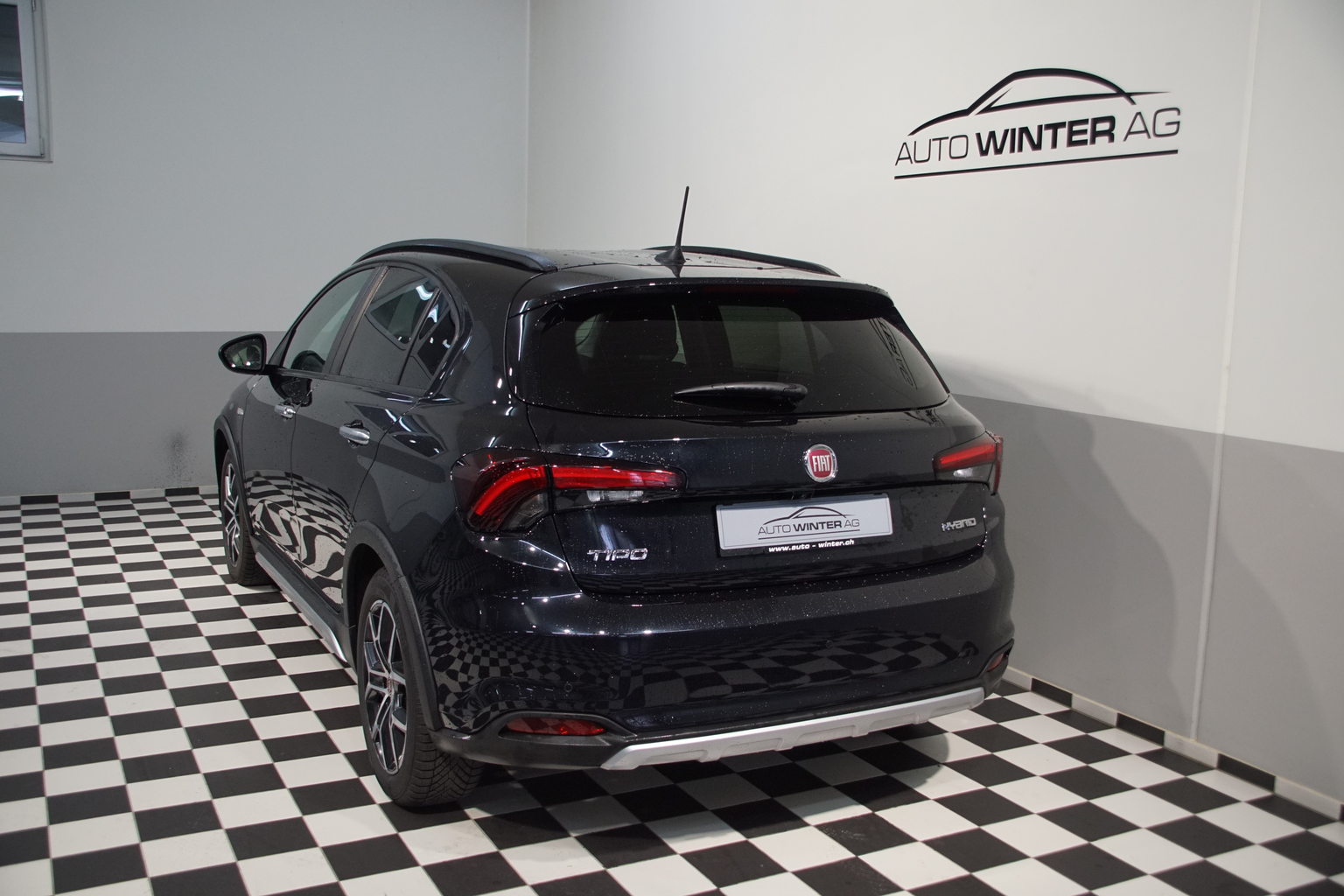 FIAT Tipo Hybrid 1.5 **Swiss Edition** Cross Automat