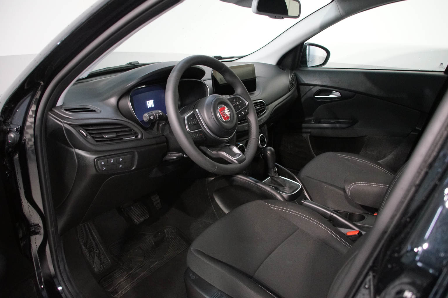 FIAT Tipo Hybrid 1.5 **Swiss Edition** Cross Automat