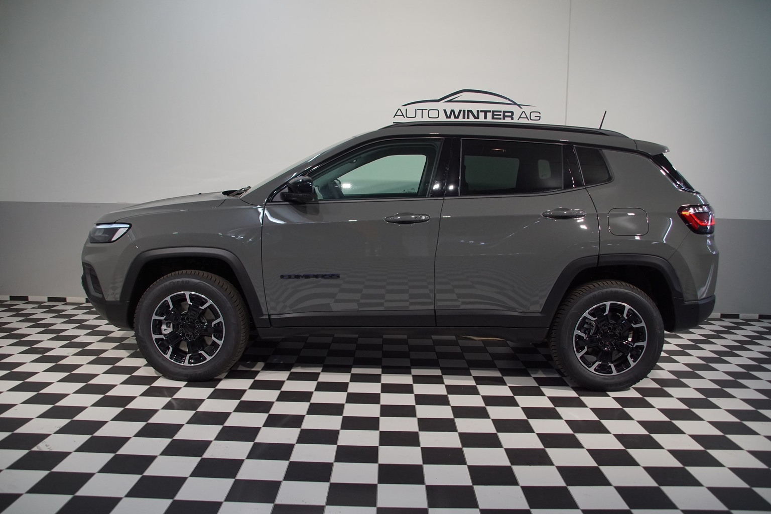 JEEP Compass 1.3 T PHEV Outdoor 240 PS AWD