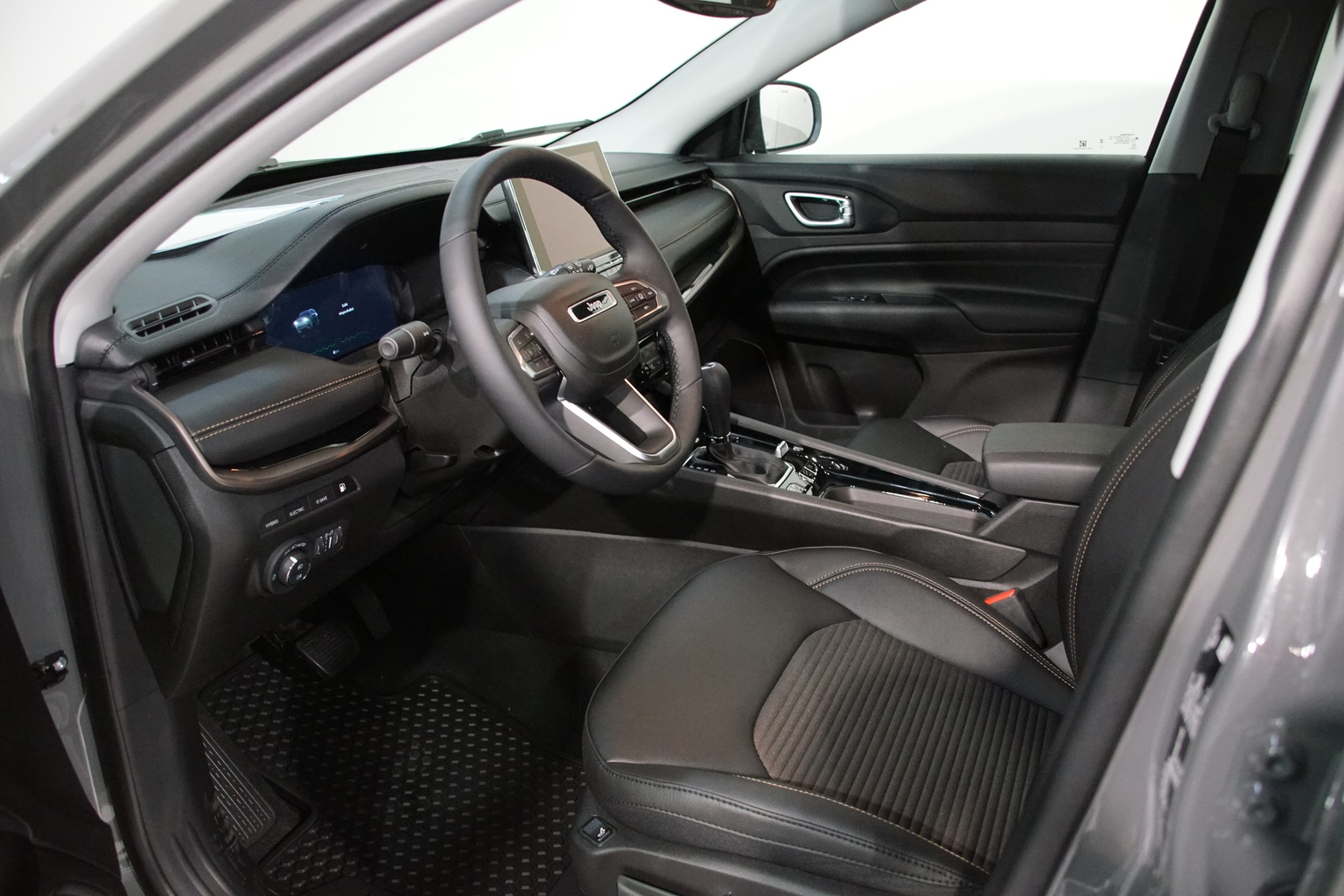 JEEP Compass 1.3 T PHEV Outdoor 240 PS AWD