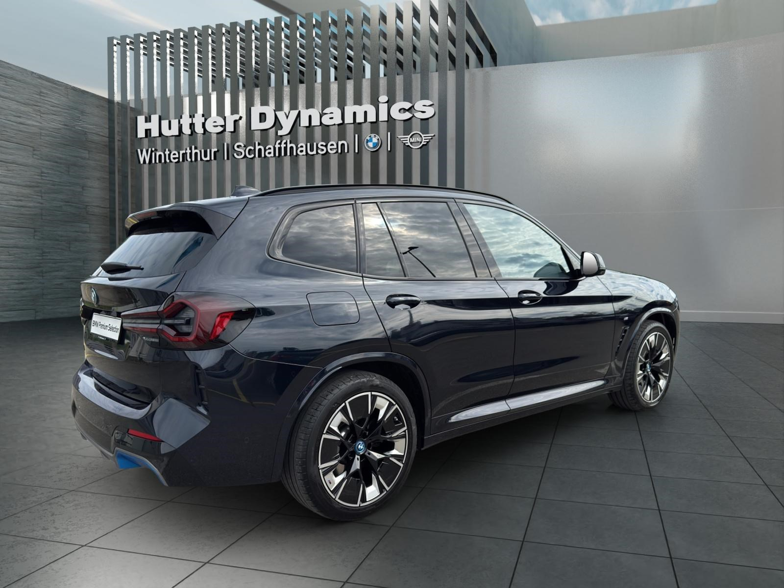 BMW iX3 E-Motor Impressive