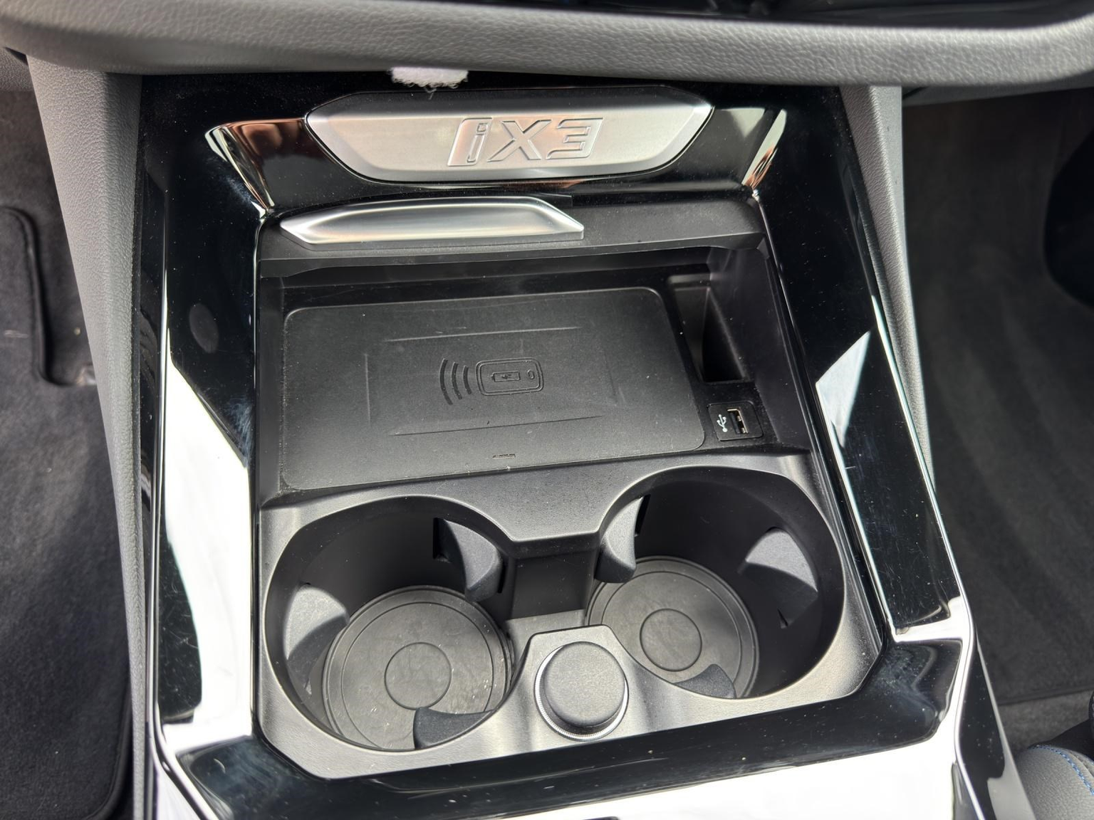 BMW iX3 E-Motor Impressive