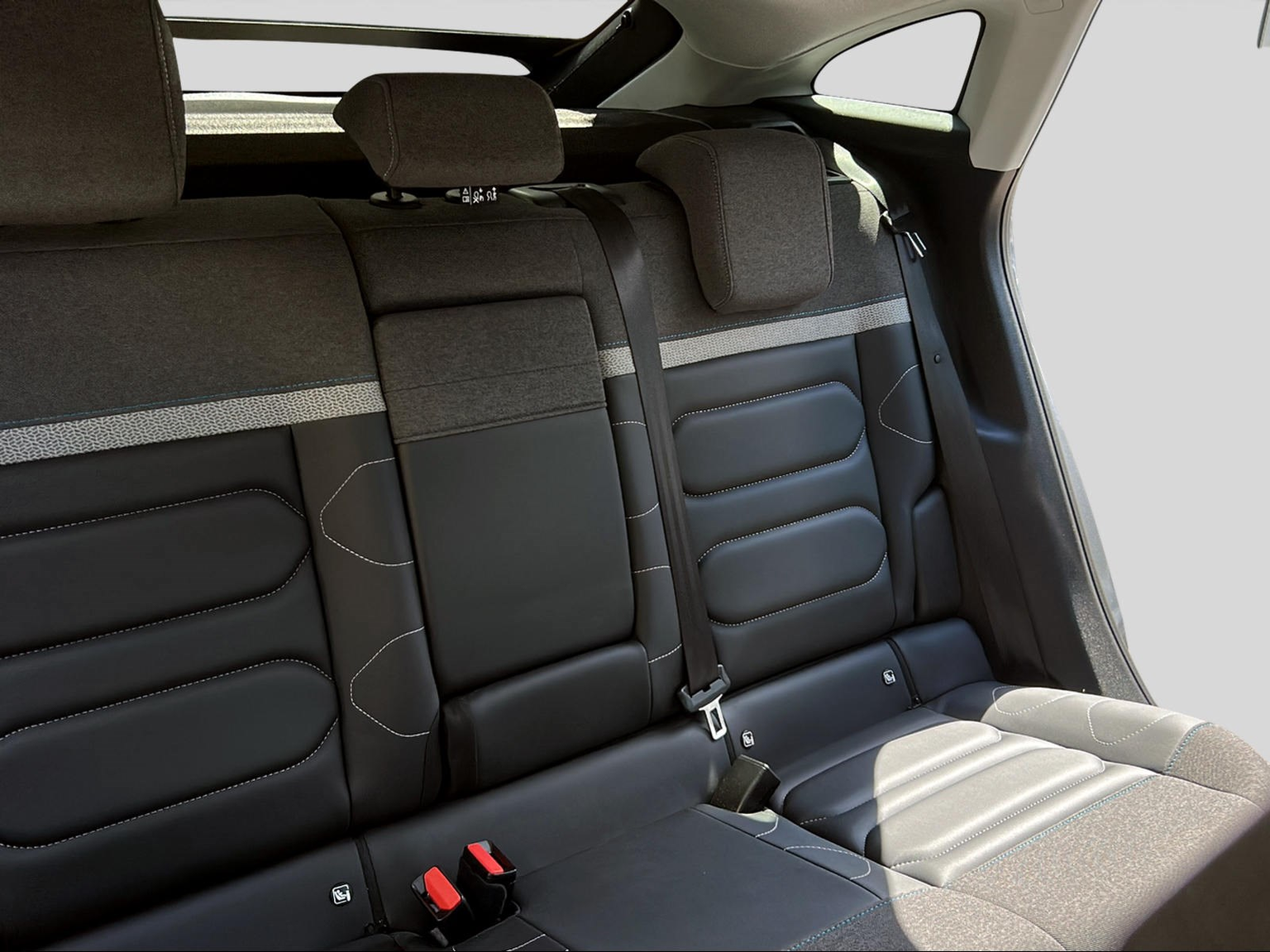 CITROEN C4 1.2 PureTech Shine Pack
