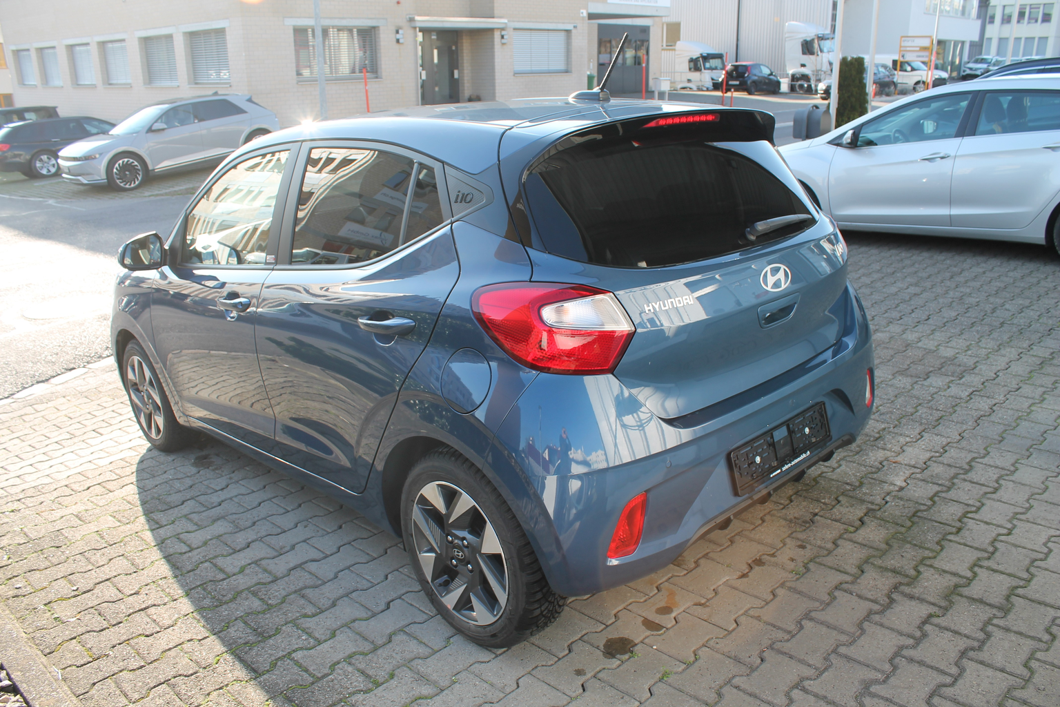 HYUNDAI i10