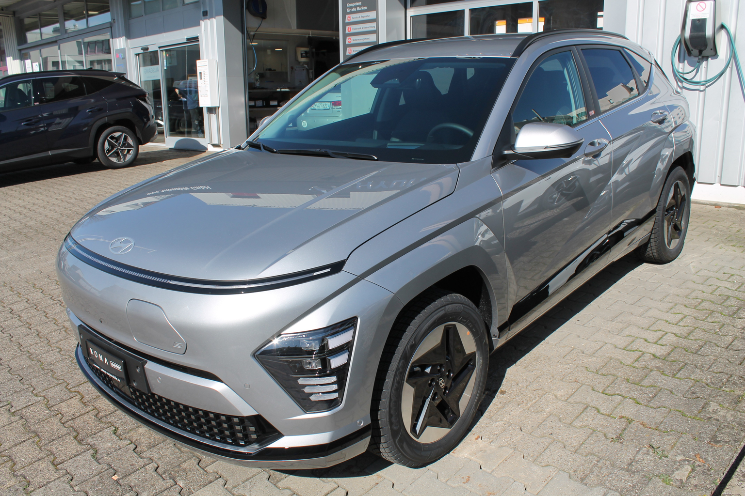 HYUNDAI Kona EV 65.4 kWh Amplia