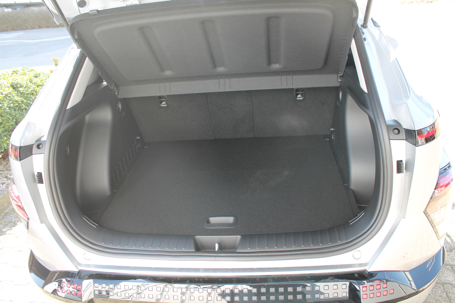 HYUNDAI Kona EV 65.4 kWh Amplia