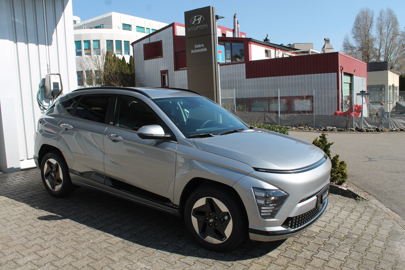 HYUNDAI Kona EV 65.4 kWh Amplia