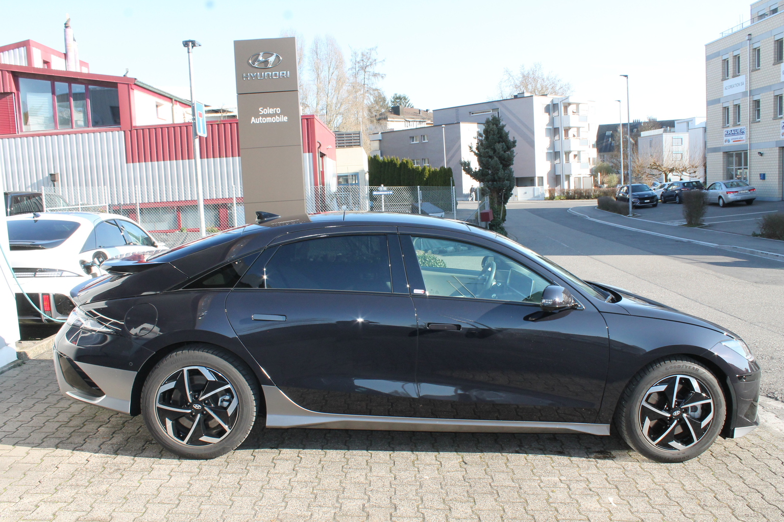 HYUNDAI Ioniq 6 77kWh Launch Edition 2WD
