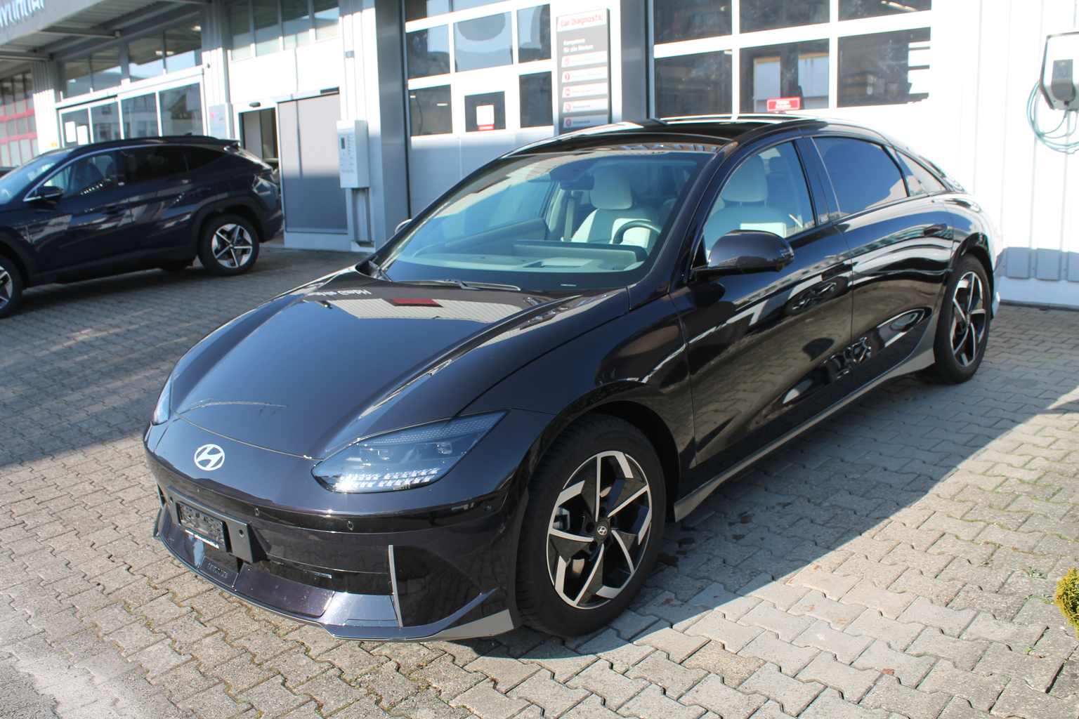 HYUNDAI Ioniq 6 77kWh Launch Edition 2WD