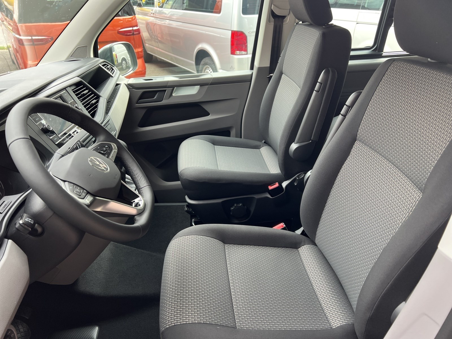 VW T6.1 Caravelle 2.0 TDI Trendline Liberty DSG
