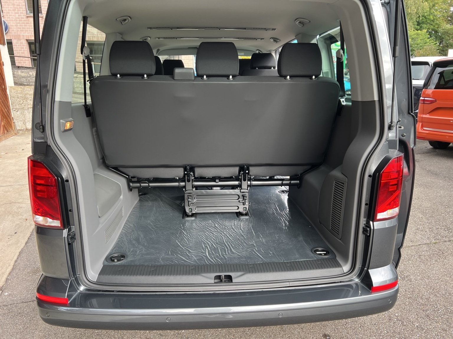 VW T6.1 Caravelle 2.0 TDI Trendline Liberty DSG