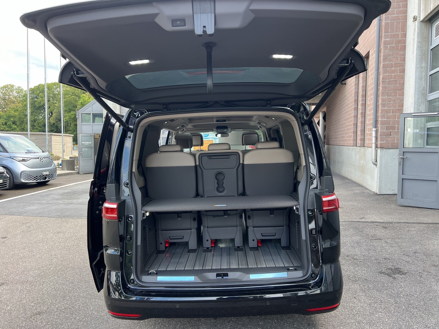 VW MULTIVAN Multivan 2.0 TDI Style Liberty DSG Lang