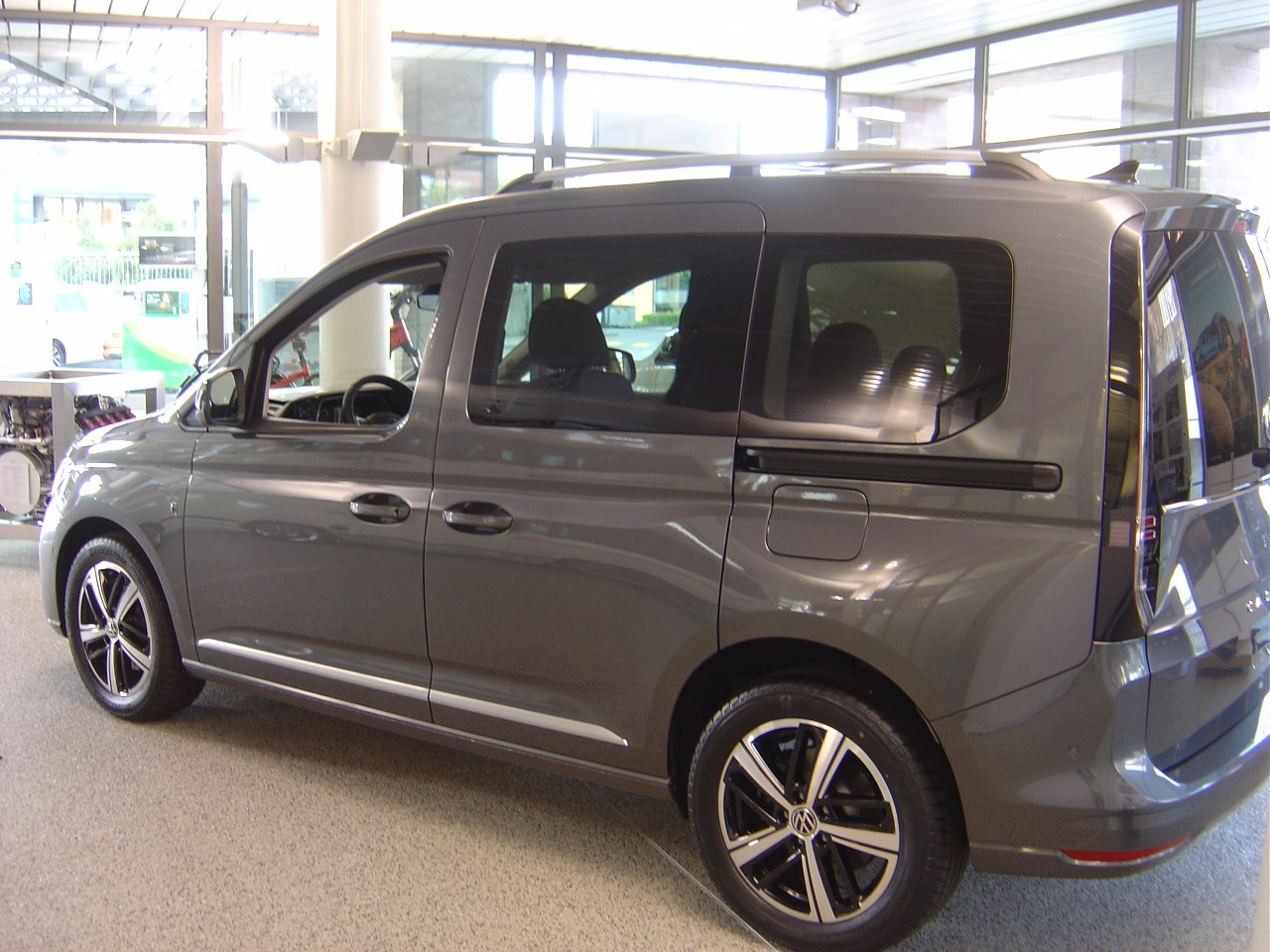 VW Caddy 2.0 TDI Style DSG