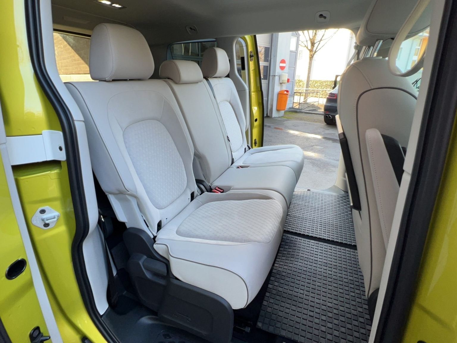 VW ID.Buzz Pro