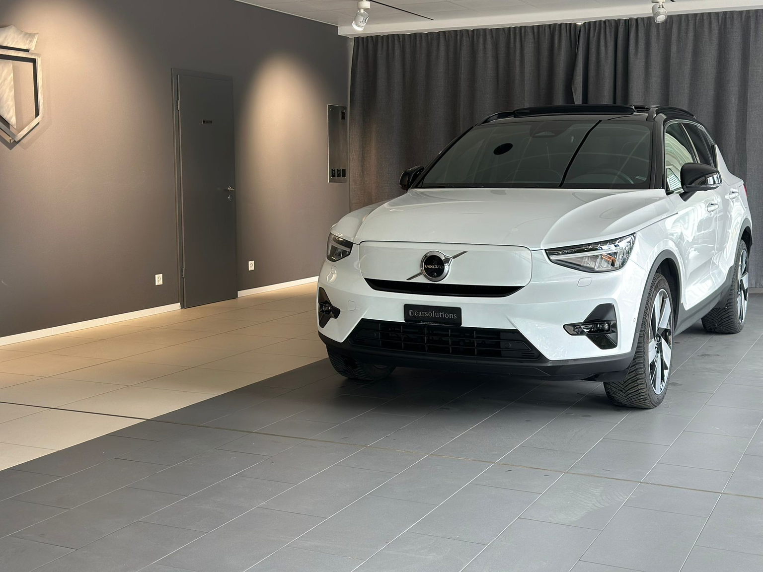VOLVO XC40 Recharge P8 Twin AWD Pure Electric Plus