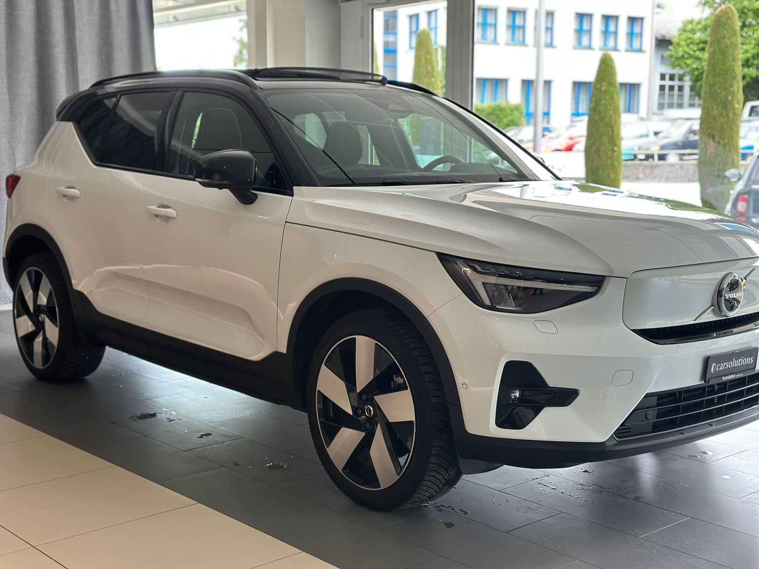 VOLVO XC40 Recharge P8 Twin AWD Pure Electric Plus