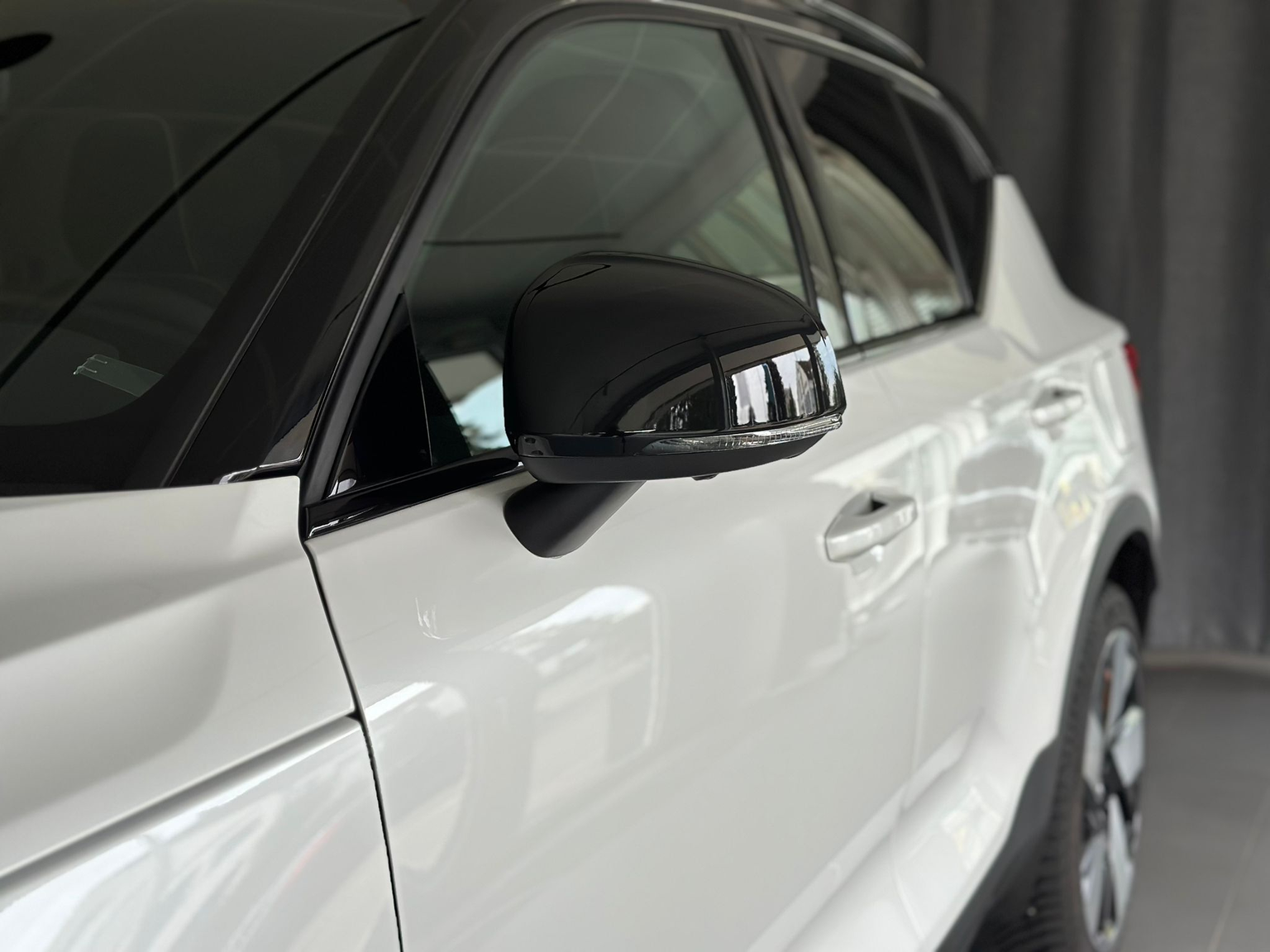 VOLVO XC40 Recharge P8 Twin AWD Pure Electric Plus