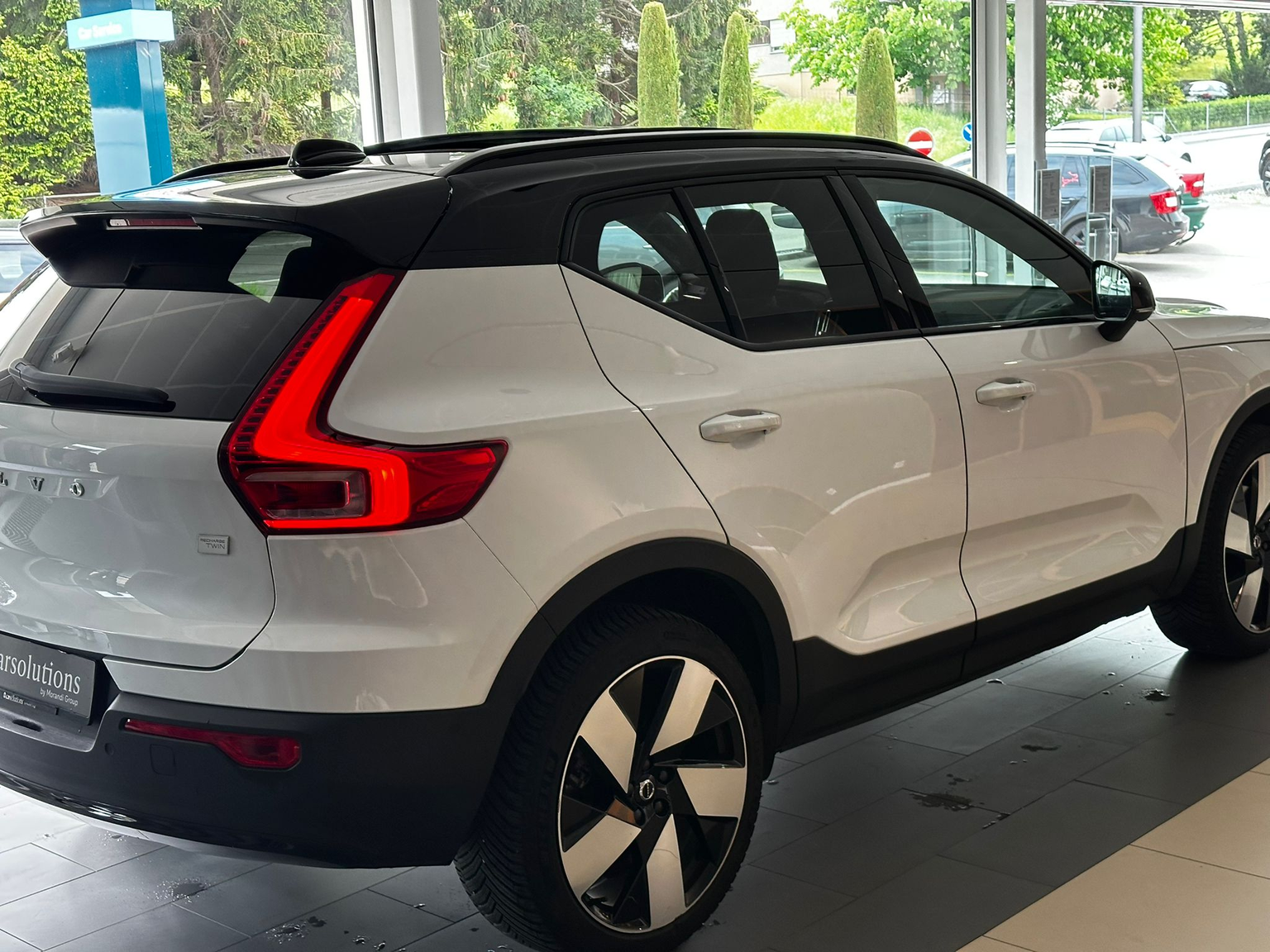 VOLVO XC40 Recharge P8 Twin AWD Pure Electric Plus