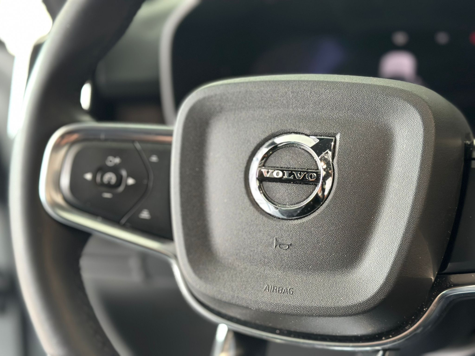 VOLVO XC40 Recharge P8 Twin AWD Pure Electric Plus