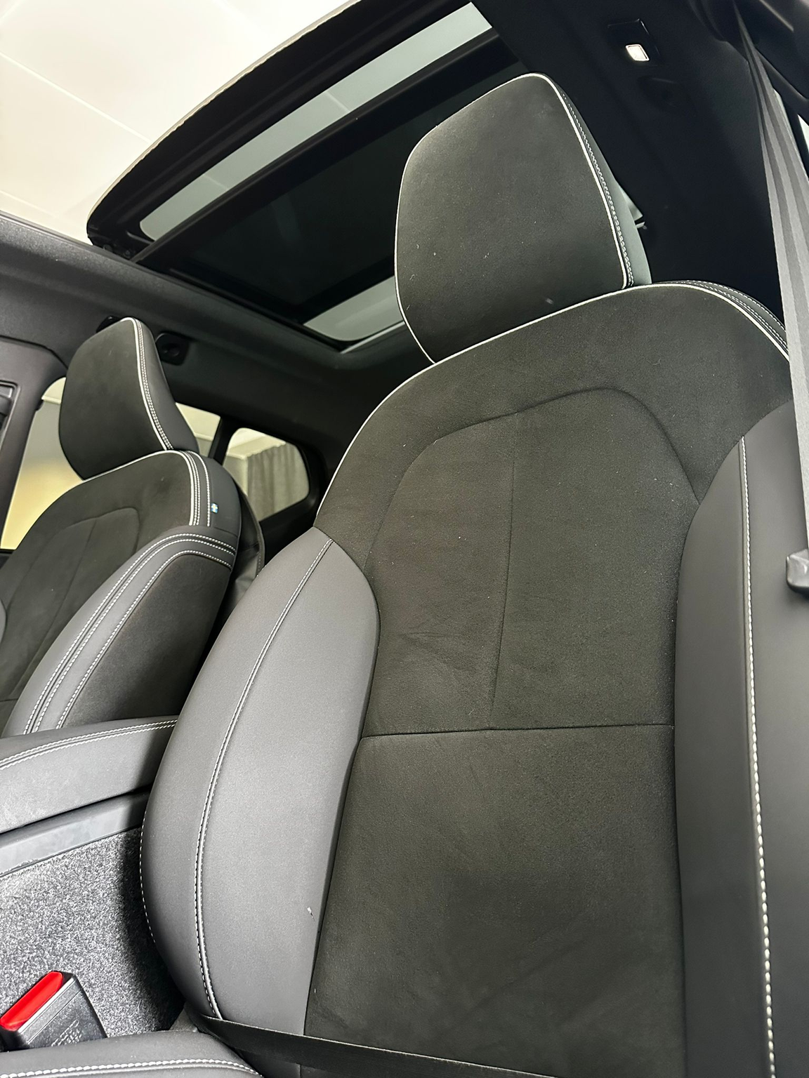VOLVO XC40 Recharge P8 Twin AWD Pure Electric Plus