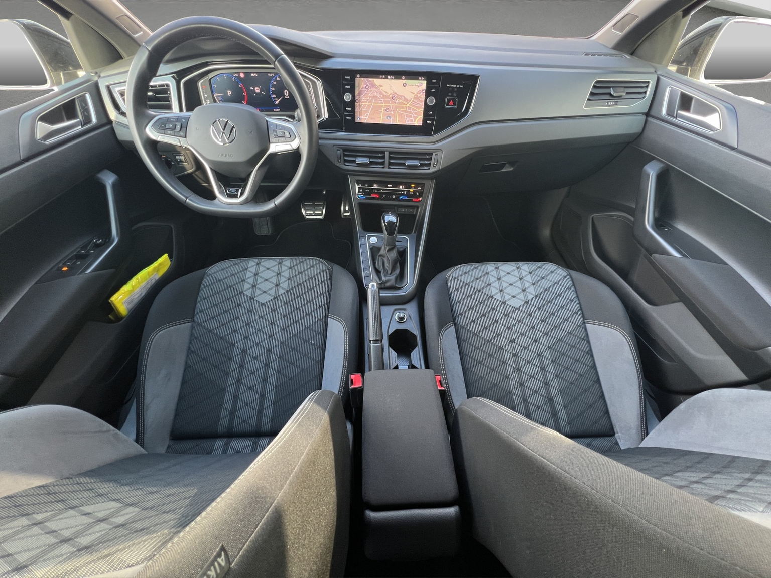 VW POLO R-Line