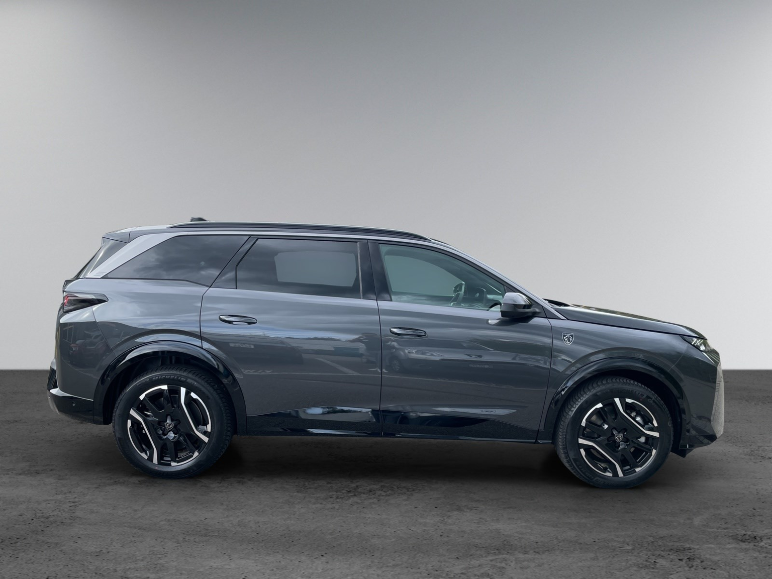 PEUGEOT 5008 e-GT