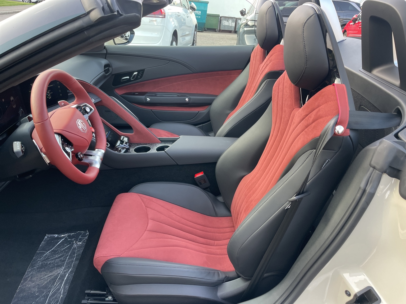 MG CYBERSTER 77kWh 4WD