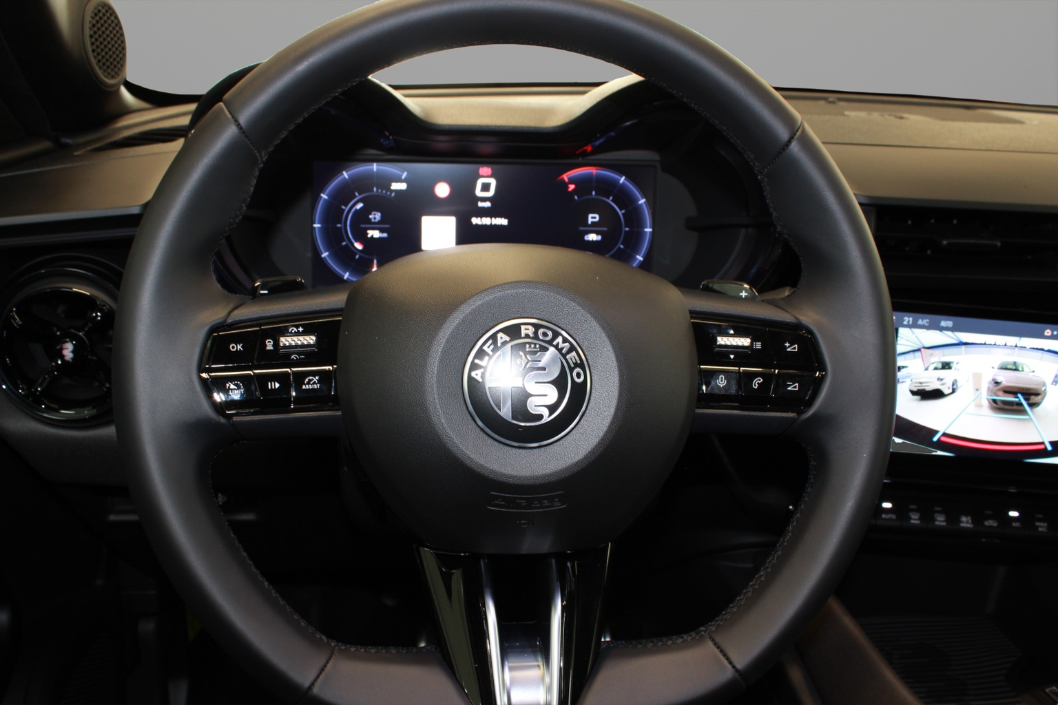 ALFA ROMEO Junior 1.2 48V Hybrid Speziale