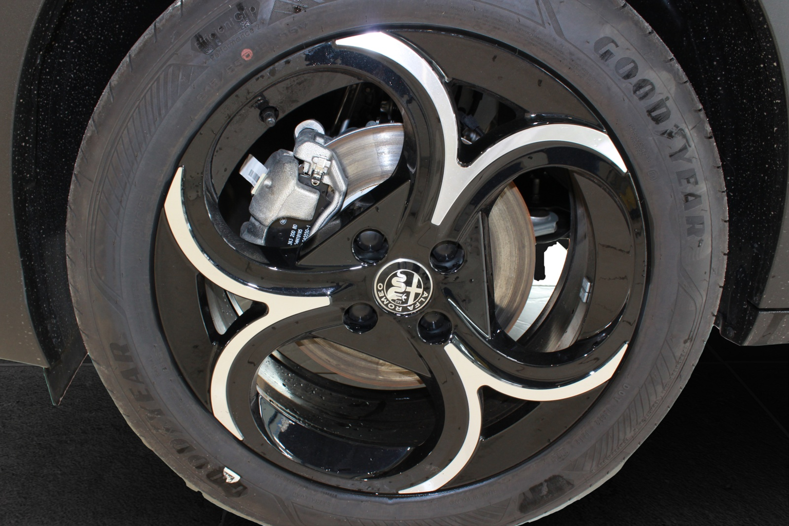 ALFA ROMEO Junior 1.2 48V Hybrid Speziale