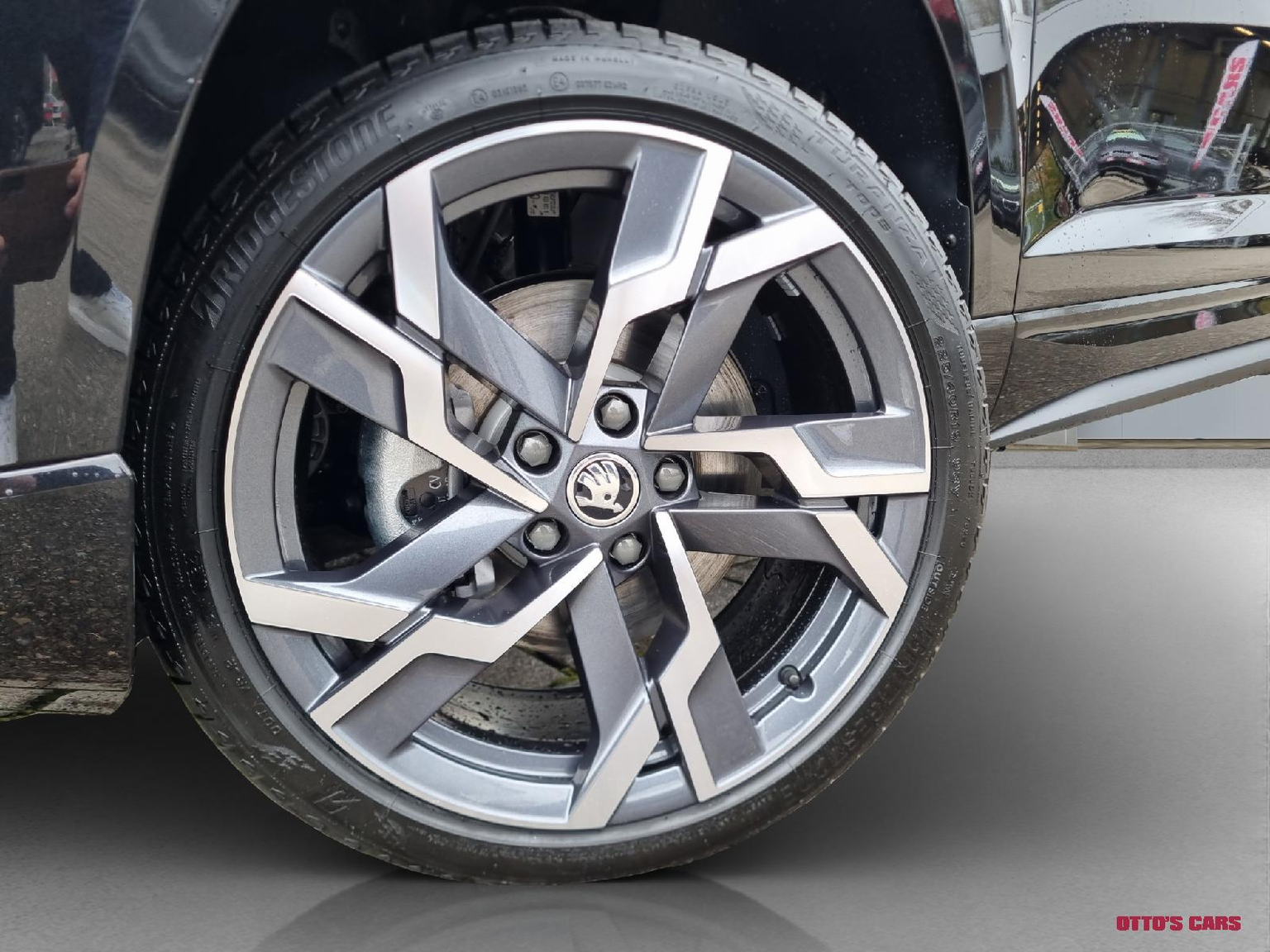 SKODA Karoq 1.5 TSI ACT SportLine DSG *Anhängevorrichtung*el.Heckklappe*Alu19"* 0