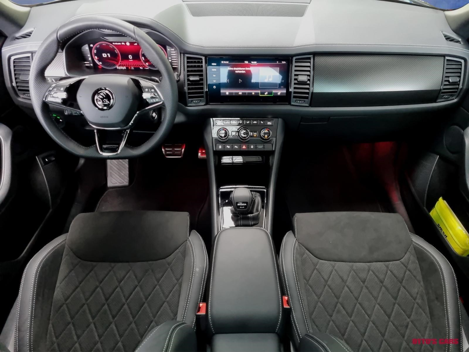 SKODA Kodiaq 2.0 TSI Sportline 4x4 DSG *7Plätze*Anhängevorrichtung*Panoramadach* 2024