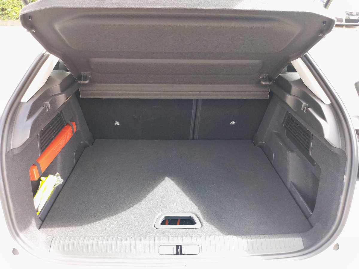 CITROEN e-C4 Swiss Edition