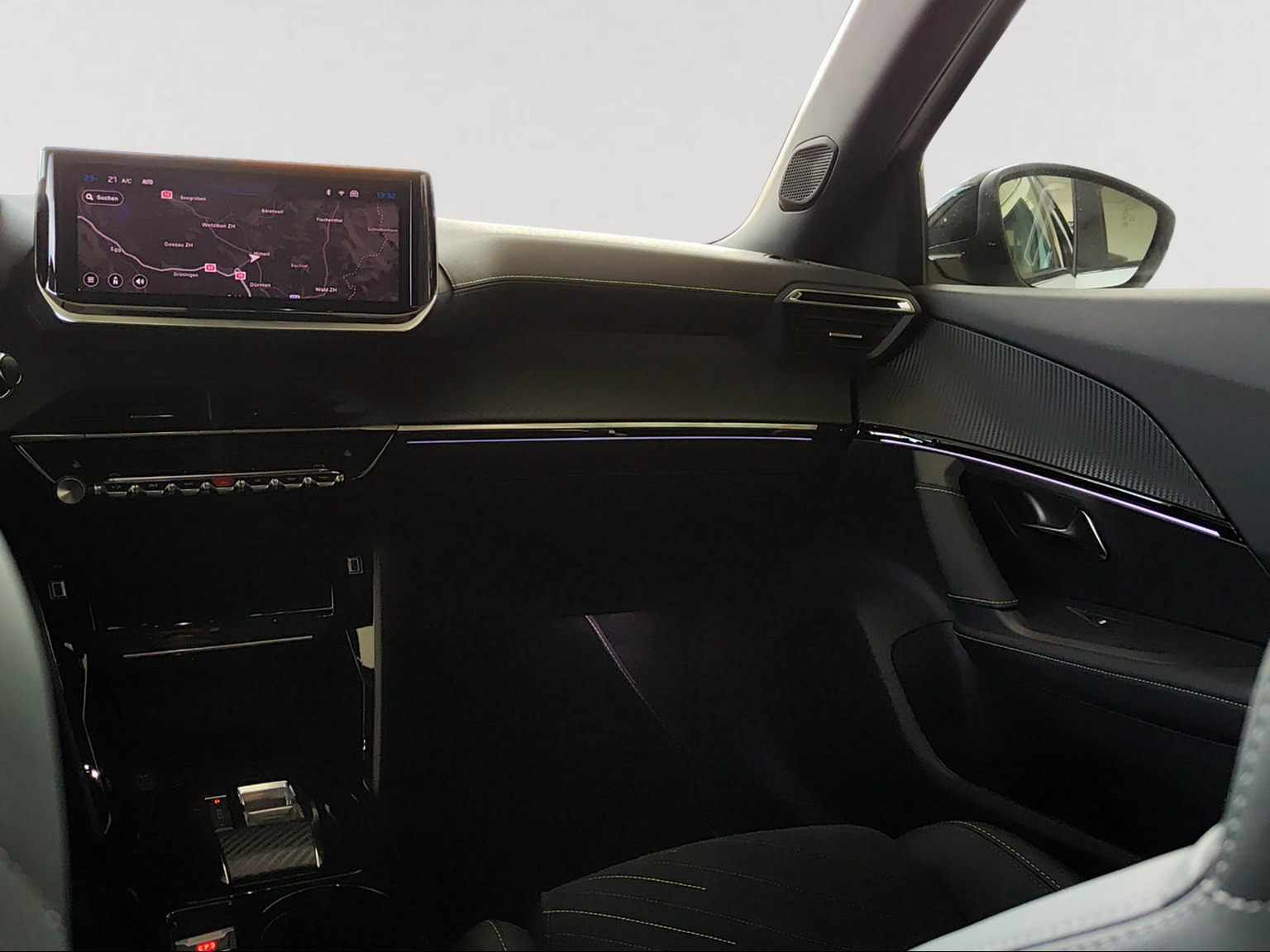 PEUGEOT 2008 156 e GT