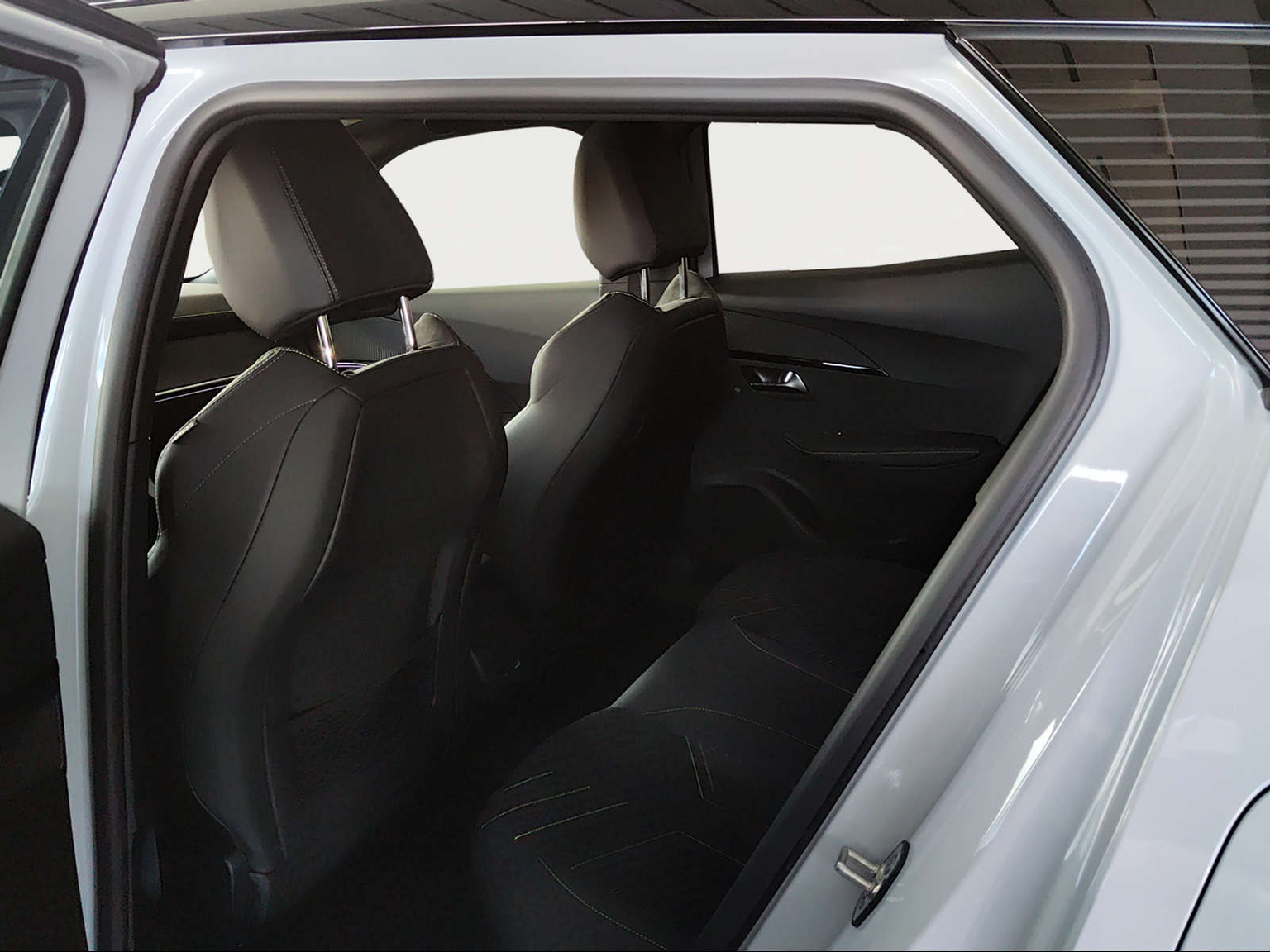 PEUGEOT 2008 156 e GT