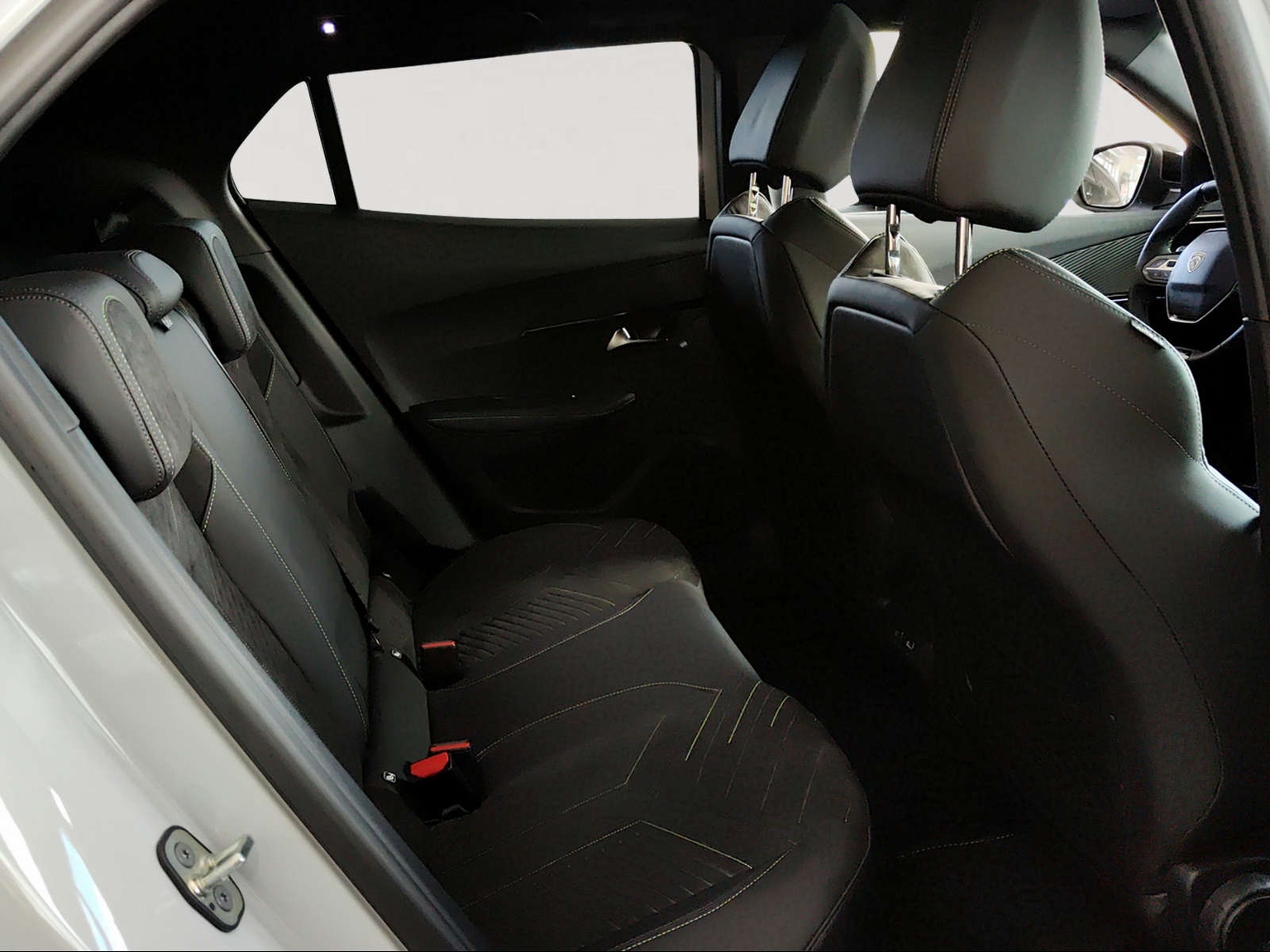 PEUGEOT 2008 156 e GT