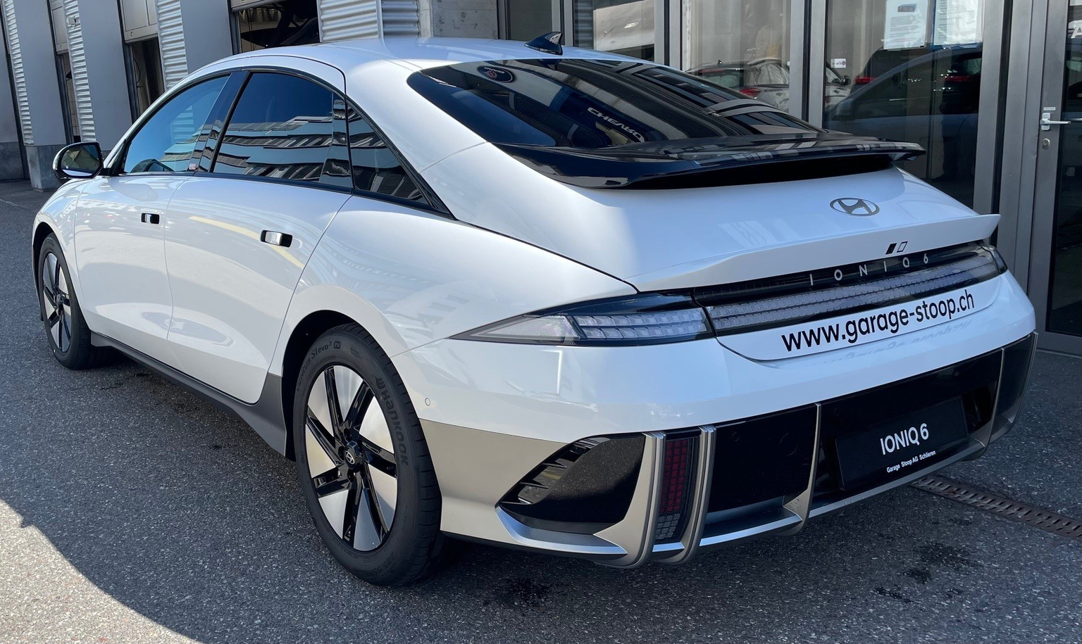 HYUNDAI Ioniq 6 Launch Edition 4WD