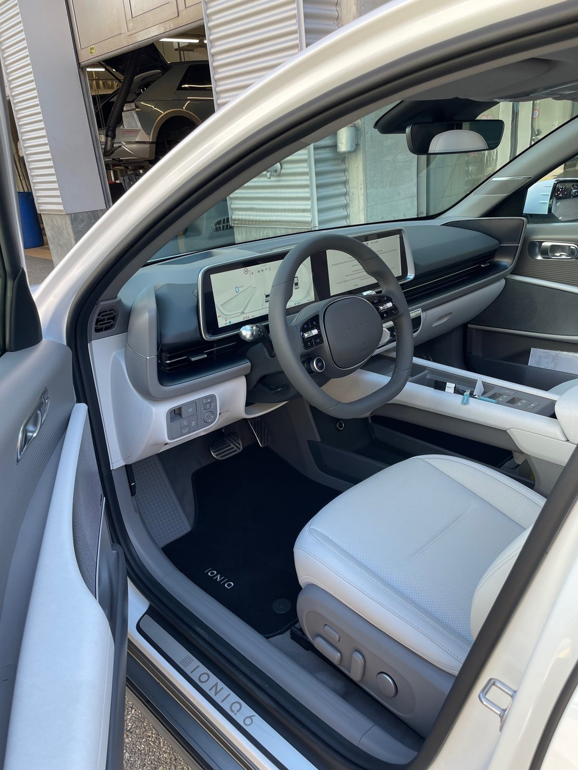 HYUNDAI Ioniq 6 Launch Edition 4WD