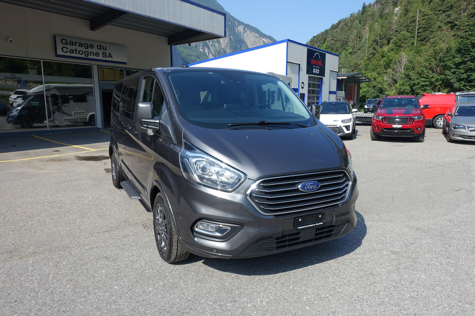 FORD Tourneo Custom 320 L2H1 Titanium 9 places