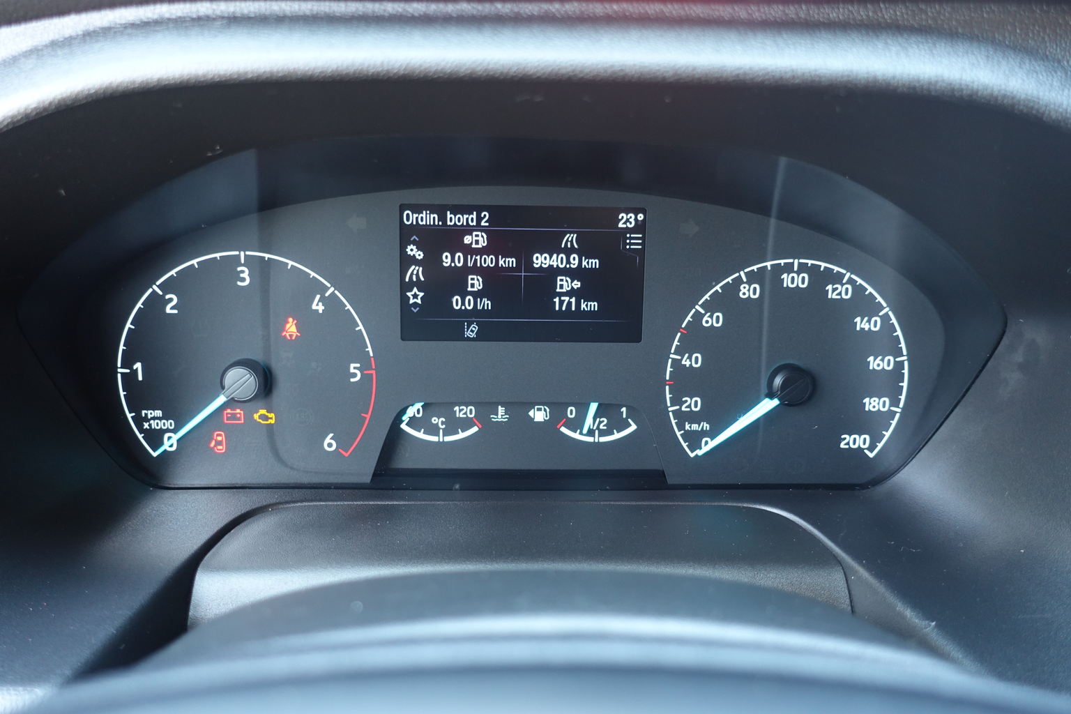 FORD Tourneo Custom 320 L2H1 Titanium 9 places