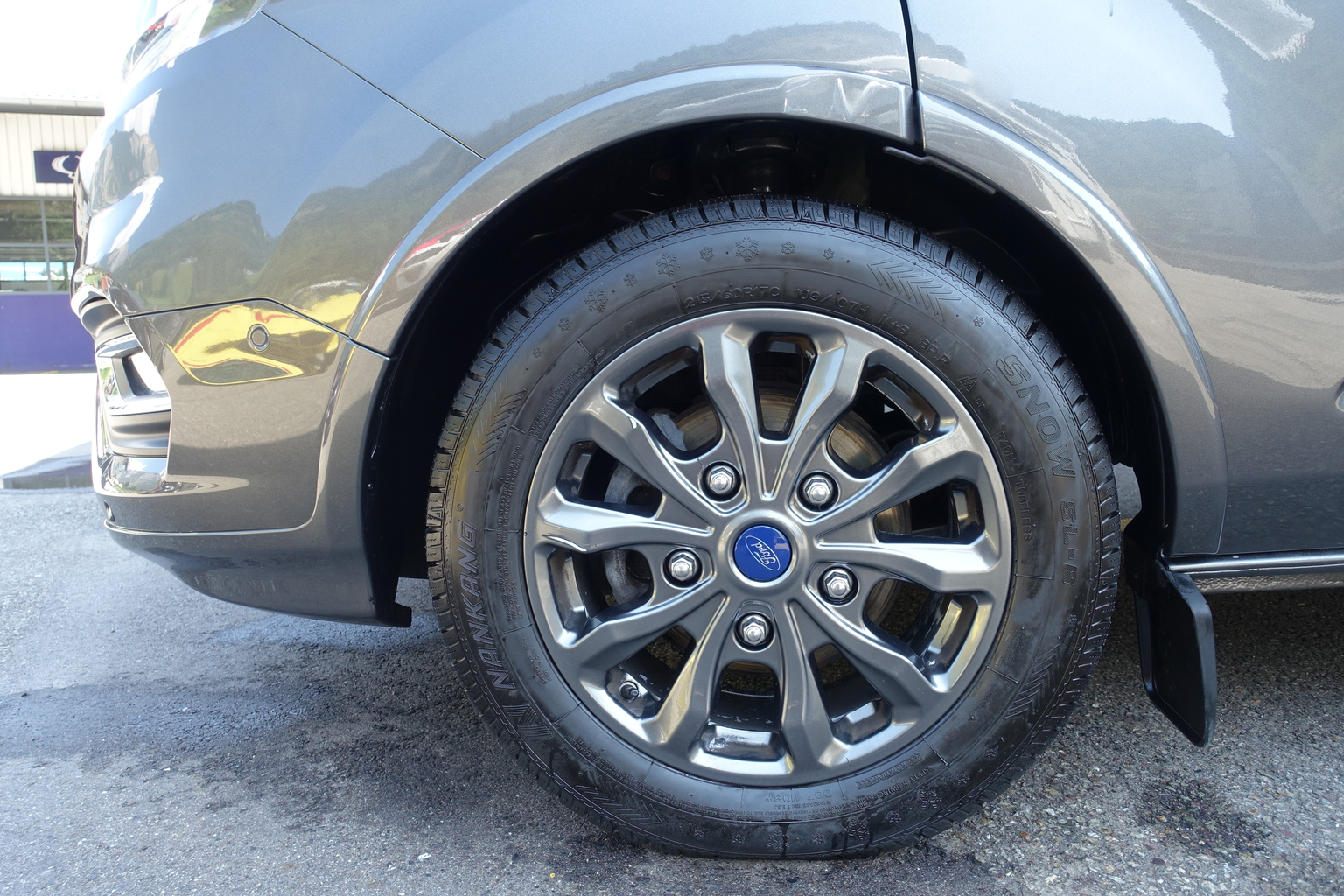 FORD Tourneo Custom 320 L2H1 Titanium 9 places