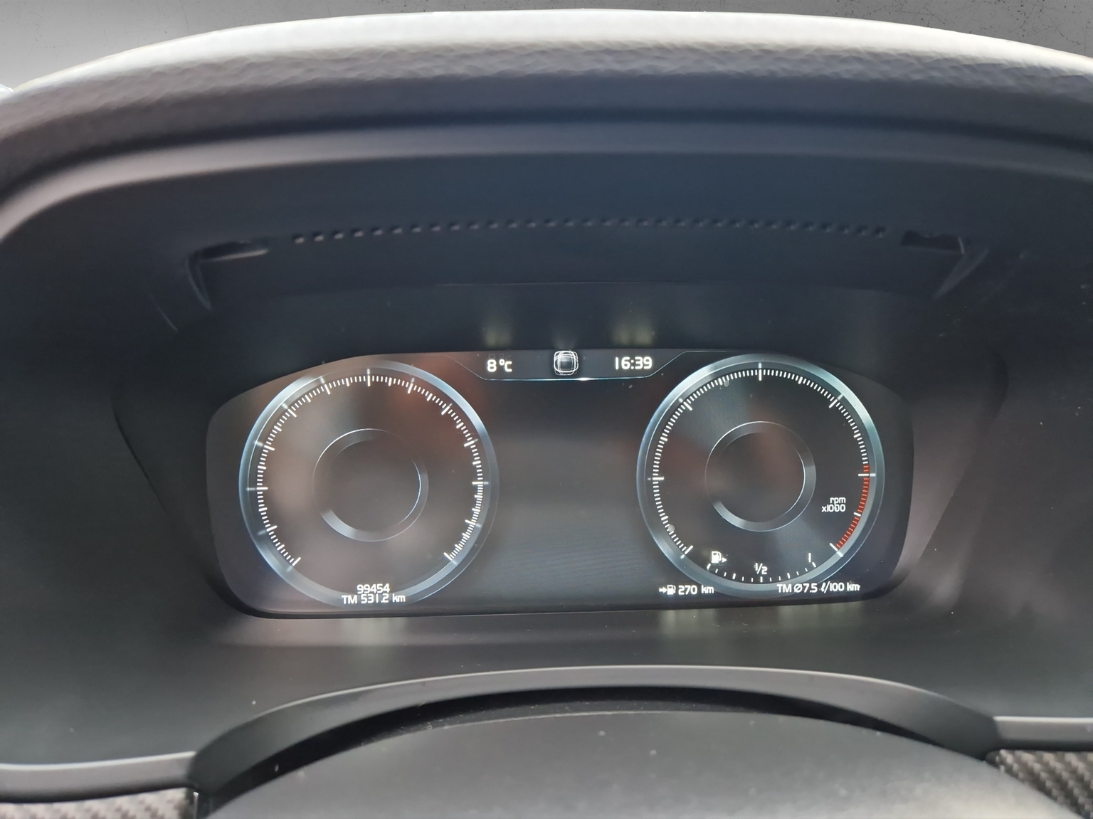 VOLVO V90 D5 AWD R-Design Geartronic Powerpulse