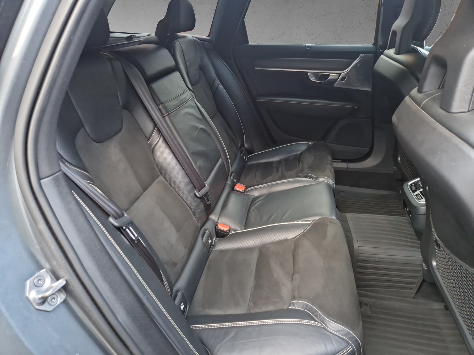 VOLVO V90 D5 AWD R-Design Geartronic Powerpulse