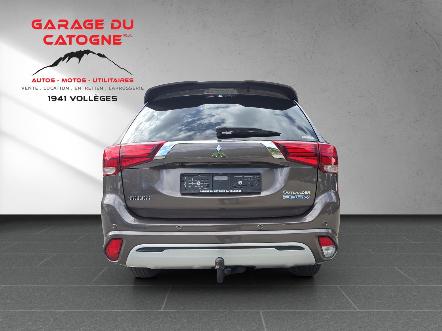 MITSUBISHI Outlander 2.4 PHEV Diamond S-Edition 4WD Automatic