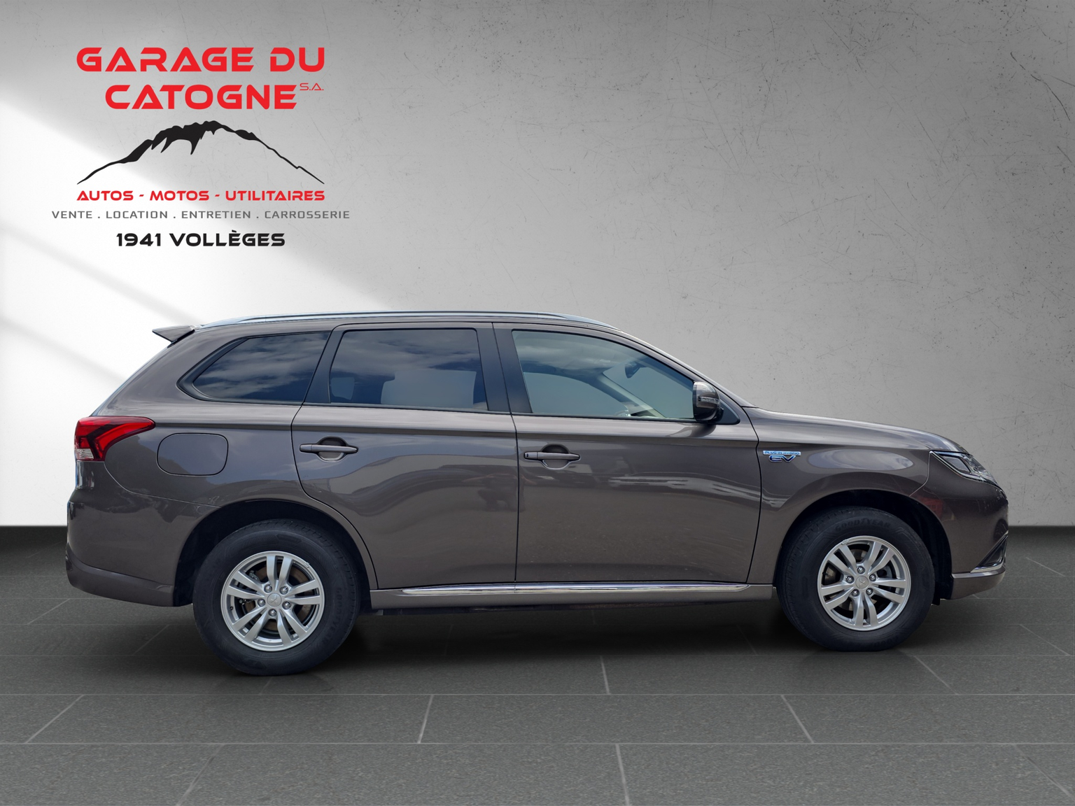 MITSUBISHI Outlander 2.4 PHEV Diamond S-Edition 4WD Automatic