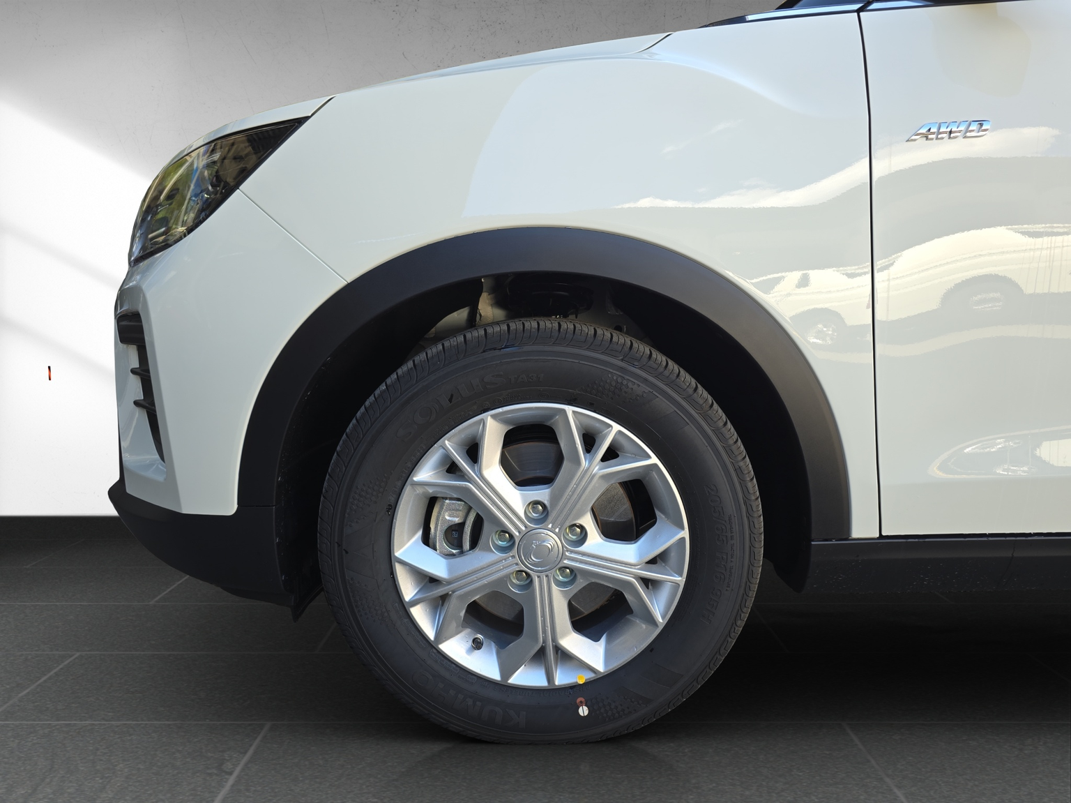 KGM-SsangYong Tivoli 1.5 T GDI Bronze 4WD Automat
