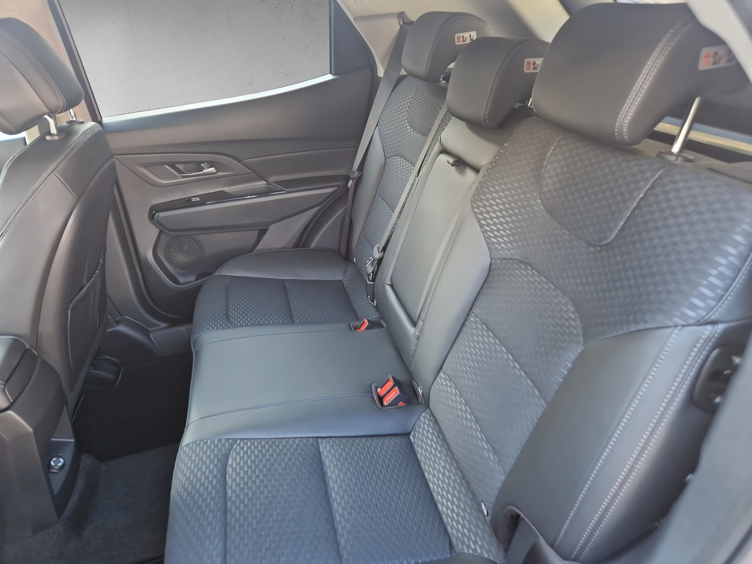KGM-SsangYong Korando 1.5 T GDI Blackline 4WD Automat